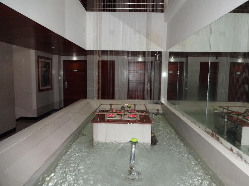Lotus Comfort - A Pondy Hotel Puducherry Exterior foto